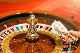 Antarmuka permainan Bingo dengan kartu, angka yang ditarik, dan informasi hadiah di ceri338
